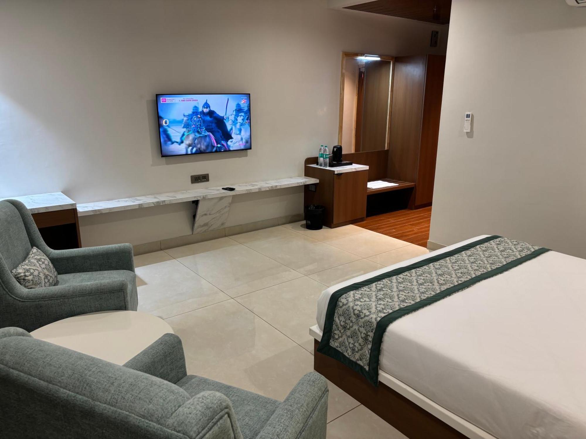 Hotel The Crown Inn Jhunjhunu Экстерьер фото