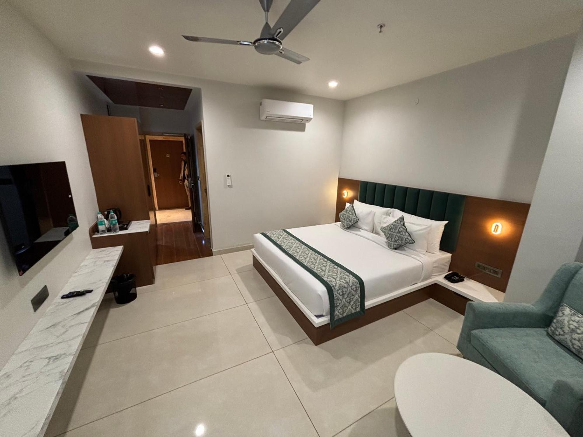 Hotel The Crown Inn Jhunjhunu Экстерьер фото