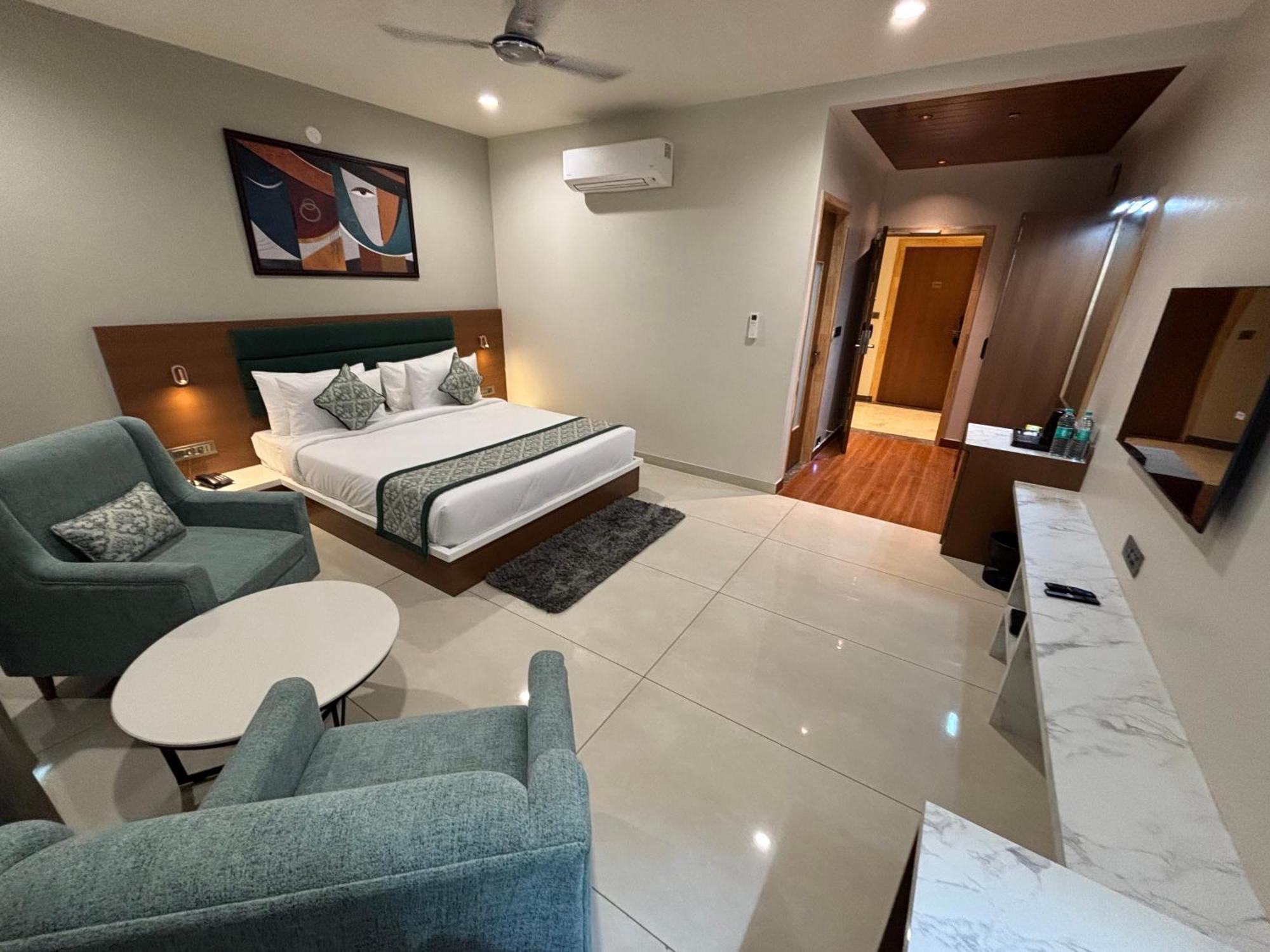 Hotel The Crown Inn Jhunjhunu Экстерьер фото